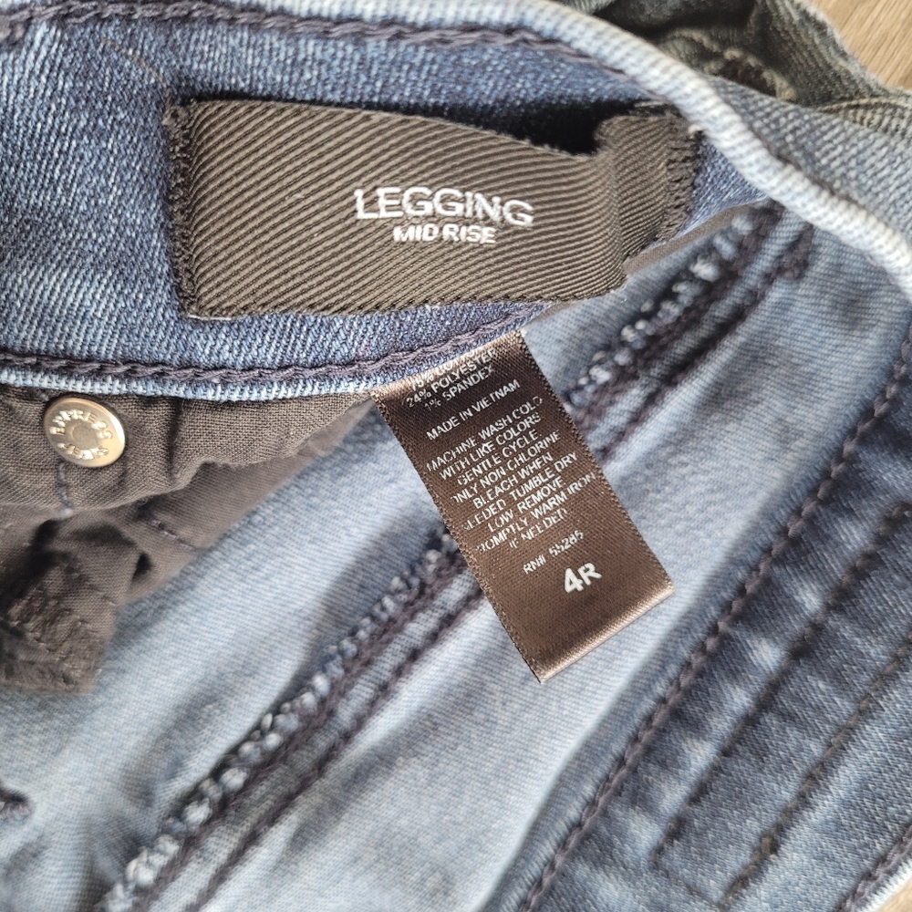 Express Mid Rise Legging Jeans - Picture 4 of 5